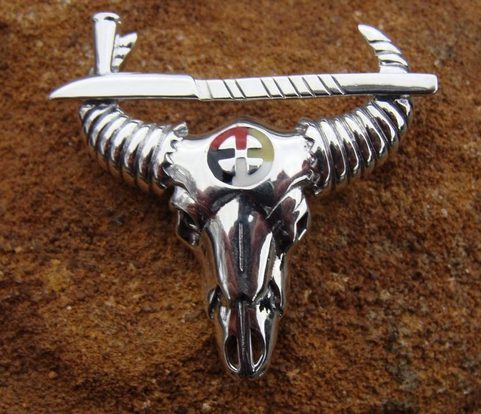 BISONÍ LEBKA A DÝMKA, INDIÁNSKÝ TALISMAN, AG 925