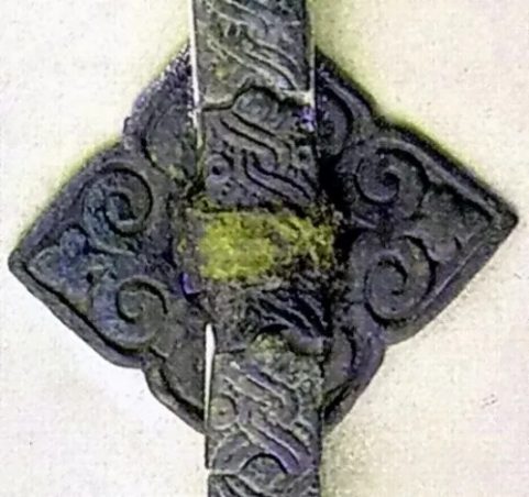 VIKINGSKÉ KOVÁNÍ NA KOŽENOU BRAŠNU, BORRE STYL