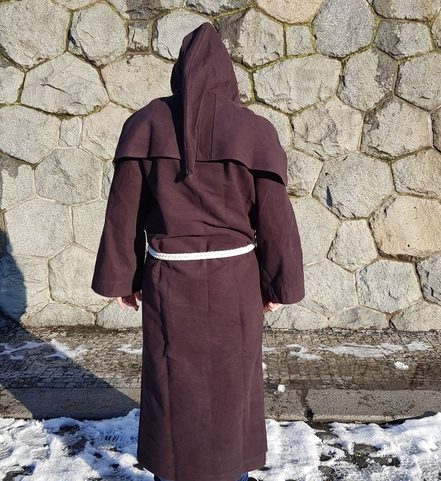 MNICH - KOSTÝM, MNIŠSKÁ KUTNA S KÁPÍ