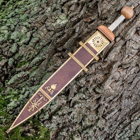 ŘÍMSKÝ GLADIUS, FULHAM