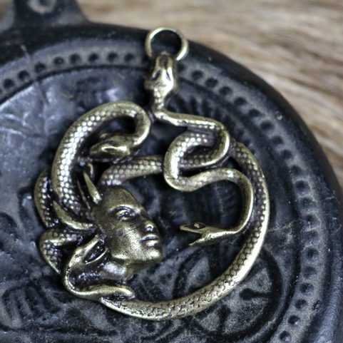 MEDUSA, ANTICKÝ TALISMAN, ZINEK, STAROSTŘÍBRO