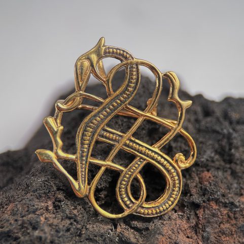 BROŽ VIKING, BRONZ, STYL URNES