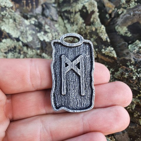 MANNAZ - RUNOVÝ AMULET, ZINEK