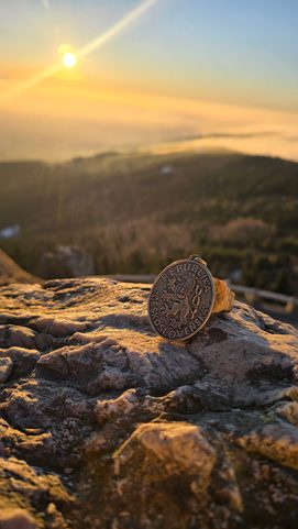 ČESKOSLOVENSKÝ HRANIČNÍ SLOUP, PŘÍVĚSEK, STAROMOSAZ