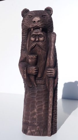 VELES - MEDVĚD, DŘEVĚNÁ VYŘEZÁVANÁ SOŠKA