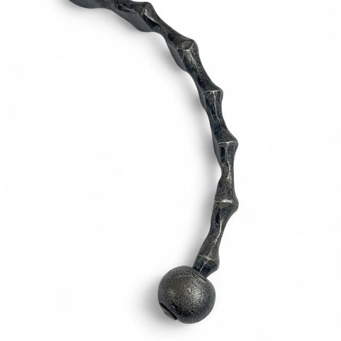 BIOINDUSTRIAL, KOVANÝ OCELOVÝ TORQUES