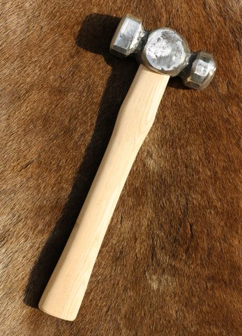 KOVÁŘSKÉ KLADIVO 1,5 KG PALIČKA