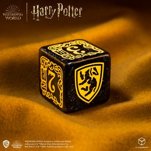 HRACÍ KOSTKY SADA HARRY POTTER. HUFFLEPUFF
