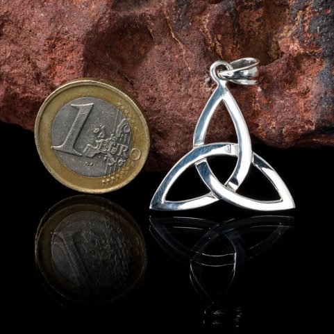 TRIQUETRA, KELTSKÝ STŘÍBRNÝ PŘÍVĚSEK, AG 925