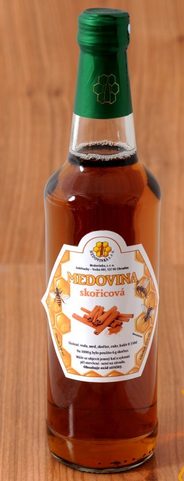 SKOŘICOVÁ MEDOVINA, SKOŘICE