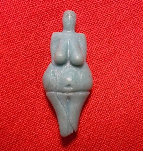 VĚSTONICKÁ VENUŠE, STŘÍBRNÝ PŘÍVĚSEK, AG 925