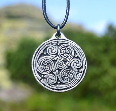 CELTIC NEVER ENDING SPIRAL - AMULET