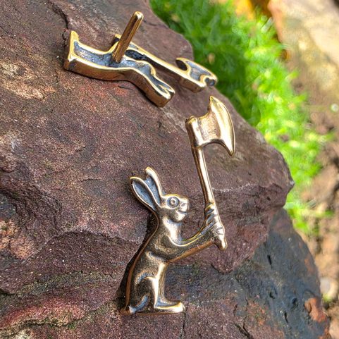 BRONZE BELT MOUNT, KILLER RABBIT WITH AXE