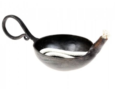 KOVANÁ OLEJOVÁ LAMPA