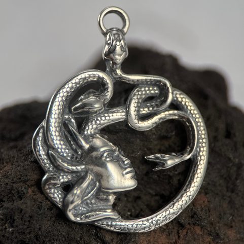 MEDUSA, ANTICKÝ STŘÍBRNÝ PŘÍVĚSEK, AG 925, 14G