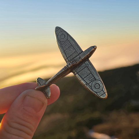 HISTORICKÝ PŘÍVĚŠEK LETADLO SUPERMARINE SPITFIRE, STAROMOSAZ