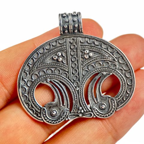 VIKINSKÁ LUNETA, STŘÍBRNÝ PŘÍVĚSEK, AG 925, 13G