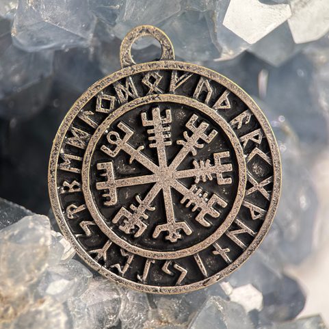 VEGVISIR - KOMPAS, ISLANDSKÁ RUNA, PŘÍVĚŠEK, ZINEK
