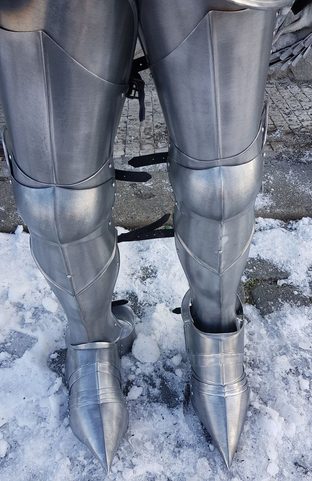 BRNĚNÍ - PLÁTOVÁ ZBROJ - HLINÍK - PRO FILMAŘE