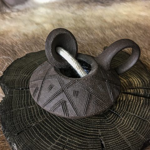 HISTORICKÁ OLEJOVÁ LAMPIČKA