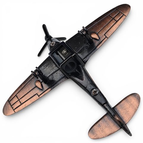 OŘEZÁVÁTKO NA TUŽKY SPITFIRE