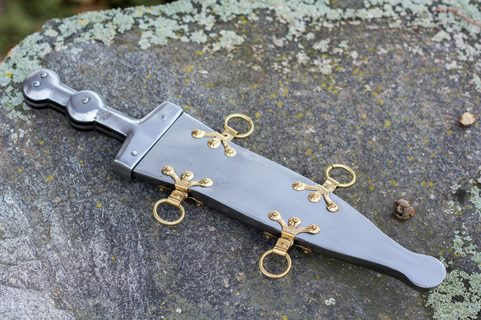 PUGIO, ŘÍMSKÁ DÝKA, TYP POMPEI S POCHVOU