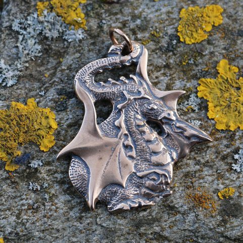 Y DDRAIG GOCH, DRAK, TALISMAN, BRONZ