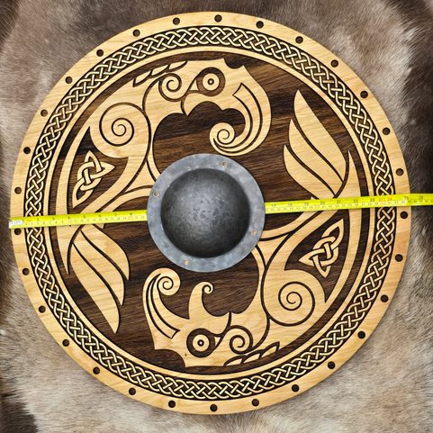 HUGINN A MUNNIN, VIKINSKÝ ŠTÍT, DEKORACE