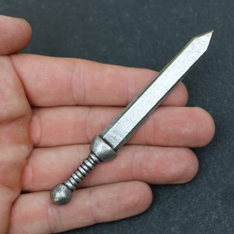 GLADIUS, ŘÍMSKÝ MEČ, KOVOVÝ OTVÍRÁK NA DOPISY