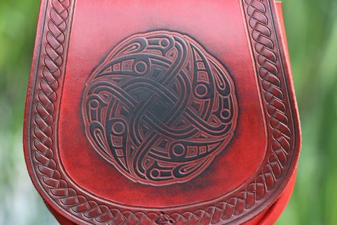 VENDEL, VIKINGSKÁ KOŽENÁ BRAŠNA, ČERVENÁ