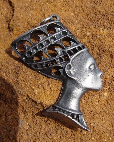 EGYPTSKÁ KRÁLOVNA NEFERTITI, TALISMAN