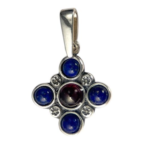 PRAGA, STŘEDOVĚKÝ STŘÍBRNÝ PŘÍVĚSEK S GRANÁTEM A LAPIS LAZULI, AG 925/1000