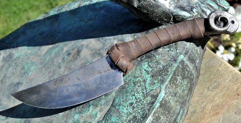 BERAN, KOVANÝ NŮŽ