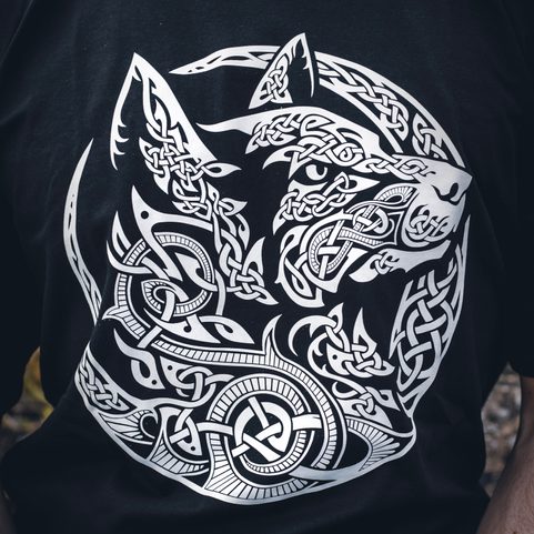 VLK FENRIR TRIČKO PÁNSKÉ ČERNOBÍLÉ