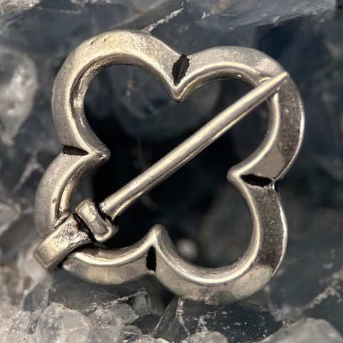 STŘEDOVĚKÁ BROŽ, KOSTÝMOVÁ, BRONZ, POSTŘÍBŘENÁ