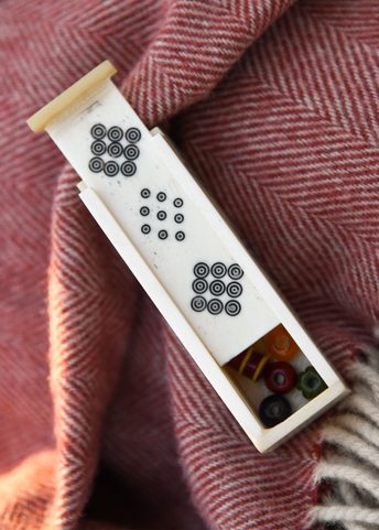 ANTICKÁ KOSTĚNÁ KRABIČKA 10 CM