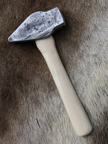 KOVÁŘSKÉ KLADIVO 2 KG
