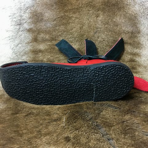 LUCIEN, STŘEDOVĚKÉ KOŽENÉ BOTY