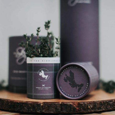 TYMIÁN - WILD MOUNTAIN THYME, SKOTSKÁ SVÍČKA 20 HODIN