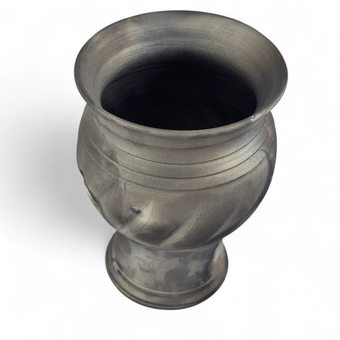 STŘEDOVĚKÁ ČÍŠE, ZAKUŘOVANÁ KERAMIKA