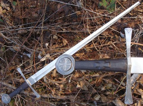 KOVANÝ TEMPLÁŘSKÝ MEČ