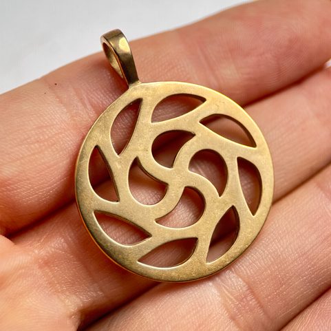 SYMBOL SLUNCE, PŘÍVĚŠEK, BRONZ