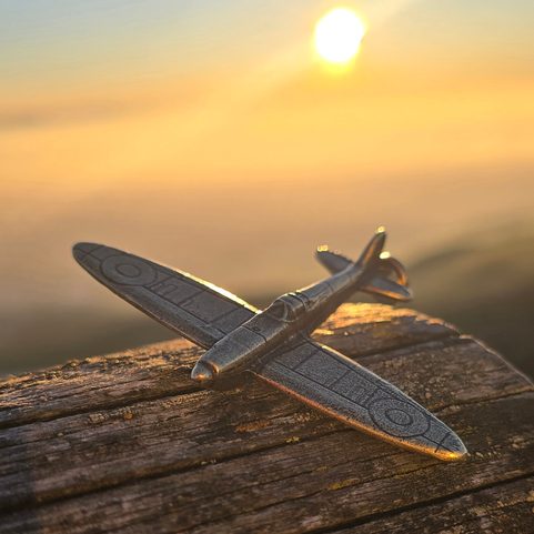 HISTORICKÝ PŘÍVĚŠEK LETADLO SUPERMARINE SPITFIRE, STAROMOSAZ