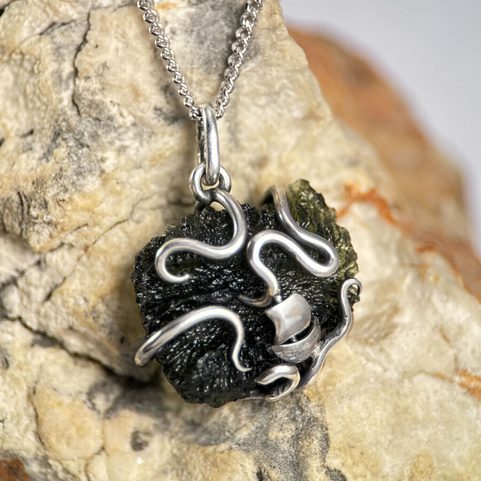 CTHULHU, PŘÍVĚSEK - VLTAVÍN, STŘÍBRO 925/1000