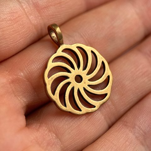 SYMBOL SLUNCE IV, PŘÍVĚŠEK, BRONZ