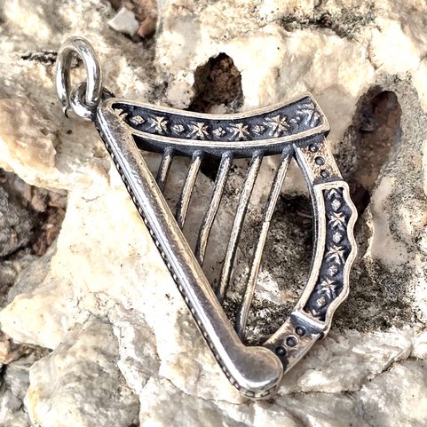 ERIN GO BRAGH - IRSKÁ HARFA, STŘÍBRNÝ PŘÍVĚSEK, AG 925