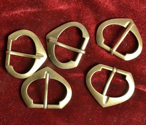 DOBOVÁ PŘEZKA NA OPASEK STAROMOSAZ