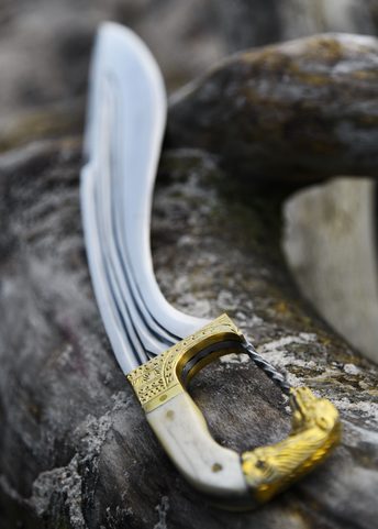 FALCATA, PREROMÁNSKÝ MEČ Z PYRENEJSKÉHO POLOOSTROVA