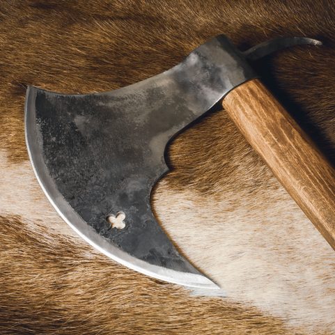 BOJOVÁ SEKERA, 13. - 15. STOLETÍ, DEKORAČNÍ REPLIKA