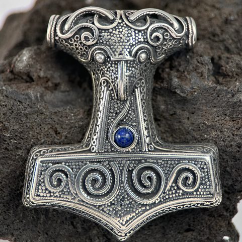 SCANIA - THOROVO KLADIVO, STŘÍBRNÝ PŘÍVĚSEK, AG 925 A LAPIS LAZULI